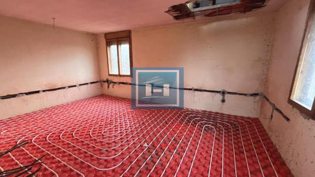 Kuća, Jednoiposoban, Prodaja, 105m2, Djurdjevo brdo, Gradska lokacija, Jagodina
