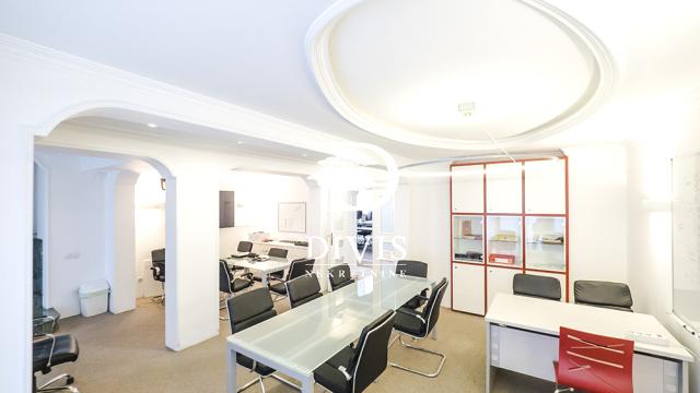 Kuća, Petosoban i veći, Prodaja, 660m2, Omladinska