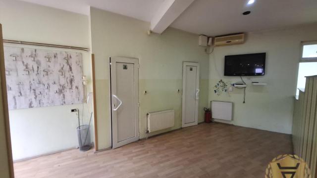 Poslovni prostor, Izdavanje, 550m2, Žarkovo, Čukarica, Ljubice Ivosevic Dimitrov