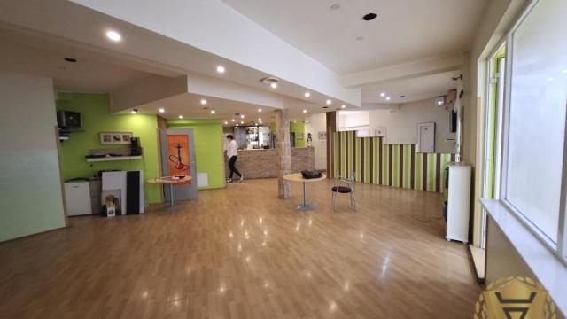 Poslovni prostor, Izdavanje, 550m2, Žarkovo, Čukarica, Ljubice Ivosevic Dimitrov