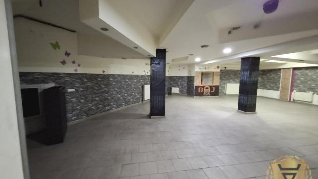 Poslovni prostor, Izdavanje, 550m2, Žarkovo, Čukarica, Ljubice Ivosevic Dimitrov