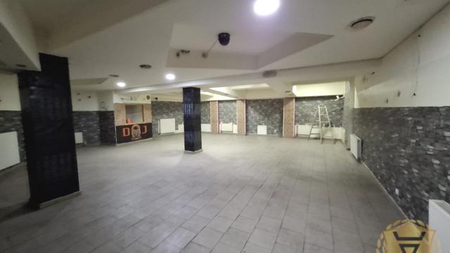 Poslovni prostor, Izdavanje, 550m2, Žarkovo, Čukarica, Ljubice Ivosevic Dimitrov