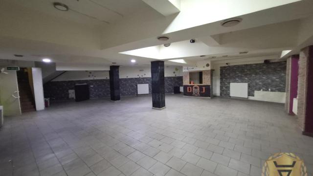 Poslovni prostor, Izdavanje, 550m2, Žarkovo, Čukarica, Ljubice Ivosevic Dimitrov