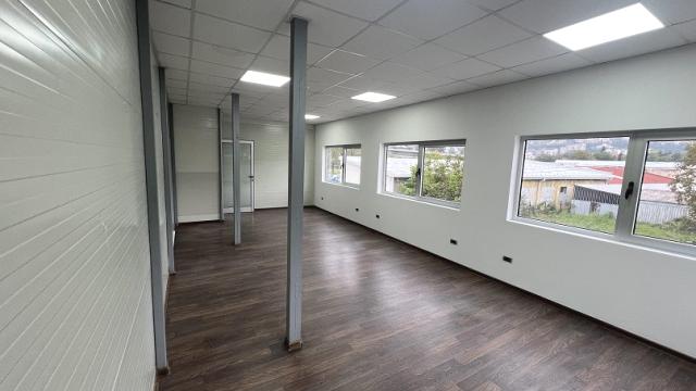 Poslovni prostor, Trosoban, Izdavanje, 360m2, Rakovica, Oslobodjenja