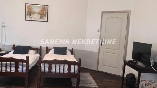 Kuća, četvorosoban, Izdavanje, 250m2, Svetozar Miletić, Okolno mesto, Sombor