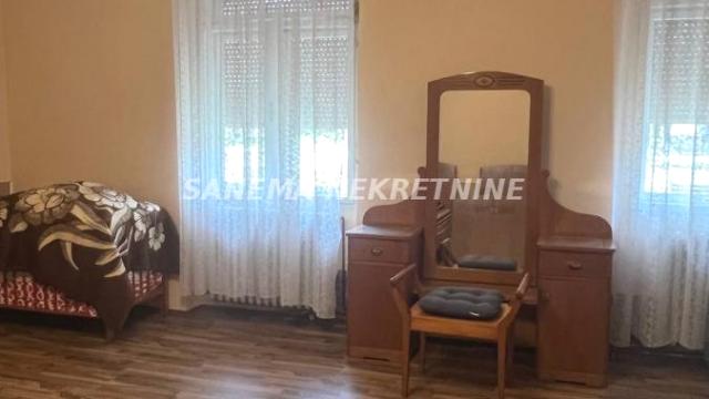 Kuća, četvorosoban, Izdavanje, 250m2, Svetozar Miletić, Okolno mesto, Sombor