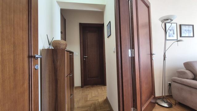 Stan, Dvosoban, Izdavanje, 66m2, Kralja Petra