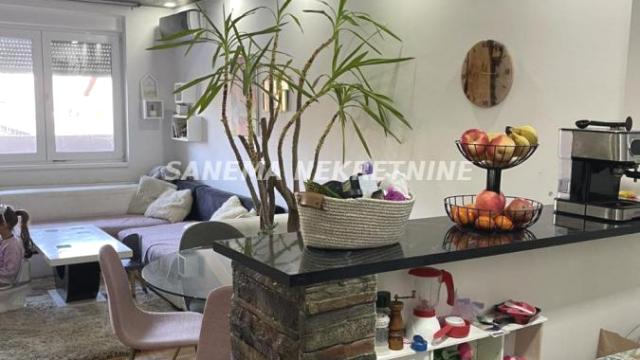 Stan, Trosoban, Prodaja, 75m2, Centar, Gradska lokacija, Sombor