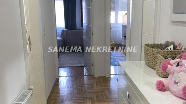 Stan, Trosoban, Prodaja, 75m2, Centar, Gradska lokacija, Sombor