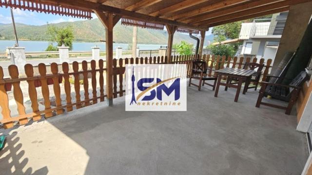 Kuća, Prodaja, 200m2, Brnjica, Okolno mesto, Dunavska