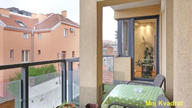 Stan, Dvoiposoban, Prodaja, 101m2, Južni bulevar, Vračar, Šumatovačka