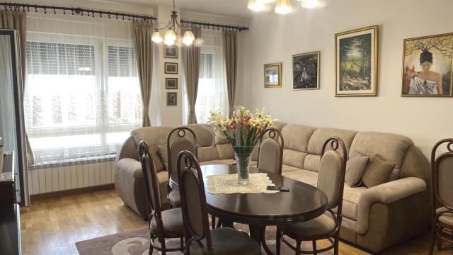 Stan, Dvosoban, Prodaja, 59m2, Centar, Gradska lokacija, Sombor