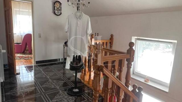 Kuća, Petosoban, Prodaja, 141m2, Goge, Gradska lokacija, Sombor