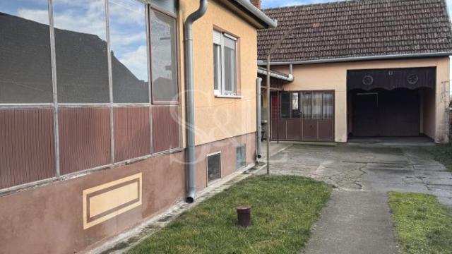 Kuća, četvorosoban, Prodaja, 138m2, Kljajićevo, Okolno mesto, Sombor