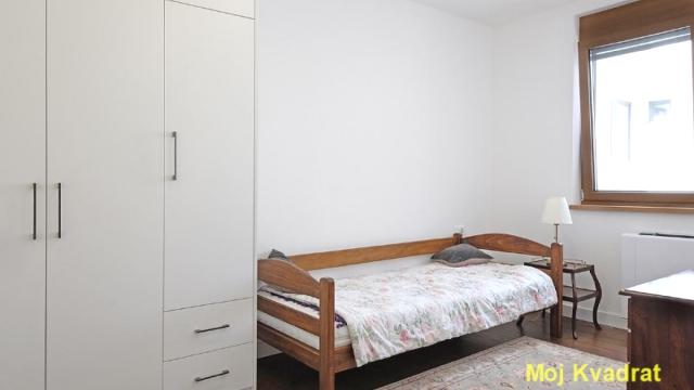 Stan, četvorosoban, Izdavanje, 132m2, SC Vračar, Vračar, Loznička