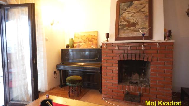Kuća, Petosoban, Prodaja, 240m2, Stari Slankamen, Okolno mesto, Hilandarska