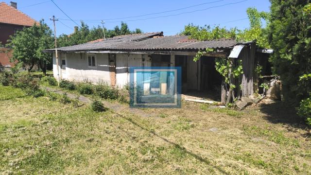 Kuća, Trosoban, Prodaja, 150m2, Gradska lokacija, Ćuprija