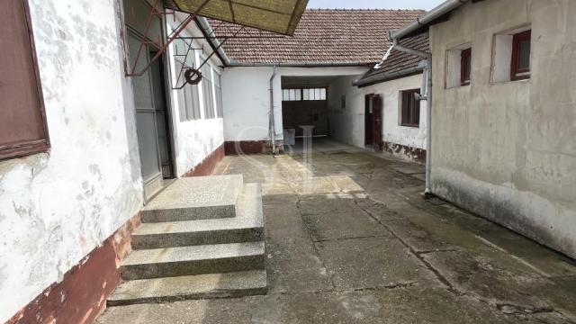 Kuća, Prodaja, 154m2, Selenča, Gradska lokacija, Sombor