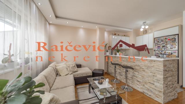 Stan, četvorosoban, Prodaja, 85m2, Blok 72, Novi Beograd, Mileve Maric Ajnstajn