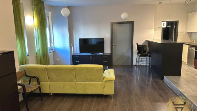 Stan, Dvosoban, Izdavanje, 80m2, Beogradjanka, Savski venac, Kraljice Natalije
