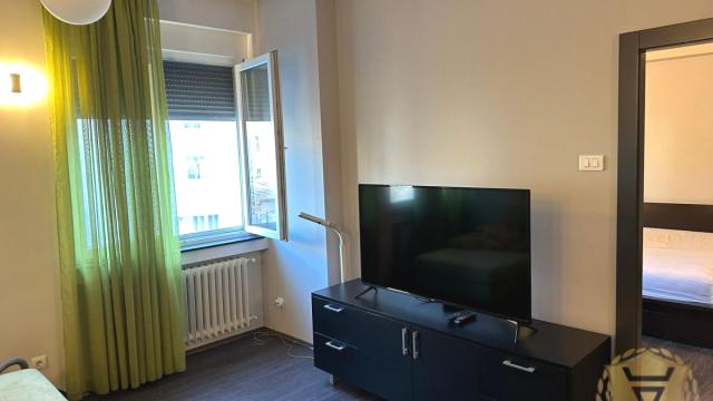 Stan, Dvosoban, Izdavanje, 80m2, Beogradjanka, Savski venac, Kraljice Natalije