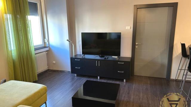Stan, Dvosoban, Izdavanje, 80m2, Beogradjanka, Savski venac, Kraljice Natalije