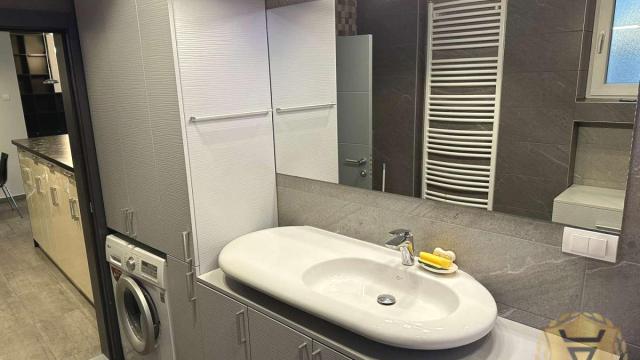 Stan, Dvosoban, Izdavanje, 80m2, Beogradjanka, Savski venac, Kraljice Natalije