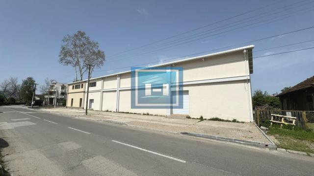 Poslovni prostor, Izdavanje, 601m2, Gradska lokacija, Ćuprija