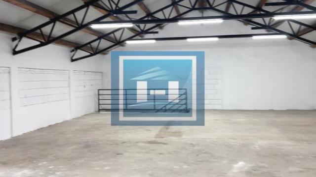 Poslovni prostor, Izdavanje, 601m2, Gradska lokacija, Ćuprija