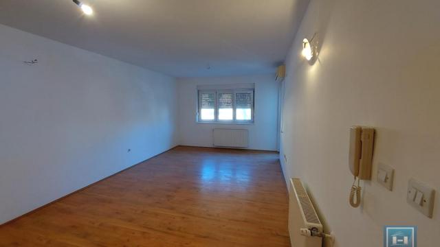 Stan, Dvoiposoban, Izdavanje, 74m2, Centar, Gradska lokacija, Jagodina