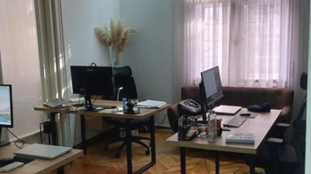 Poslovni prostor, četvoroiposoban, Izdavanje, 110m2, Studentski trg, Stari grad, Studentski trg