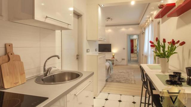 Stan, Dvosoban, Izdavanje, 52m2, Centar, Stari grad, Dečanska