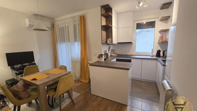 Stan, Dvosoban, Izdavanje, 46m2, Novi grad, Zemun, Ševina