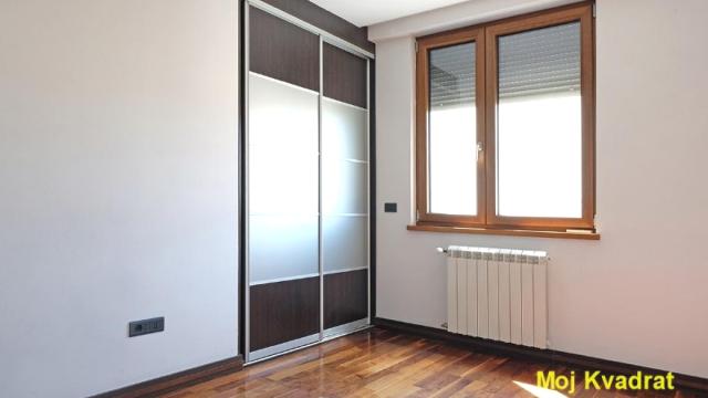 Stan, četvorosoban, Prodaja, 104m2, Crveni krst, Vračar, Save Tekelije