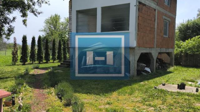 Kuća, Trosoban, Prodaja, 100m2, Tonja, Gradska lokacija, Ćuprija