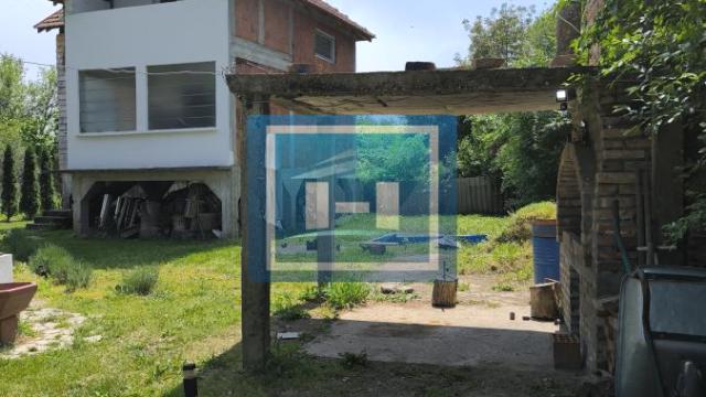 Kuća, Trosoban, Prodaja, 100m2, Tonja, Gradska lokacija, Ćuprija