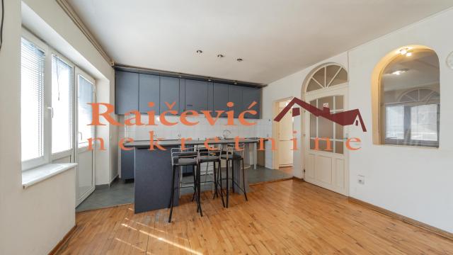 Kuća, Izdavanje, 180m2, Košutnjak, Gradska lokacija, Arcibalda Rajsa