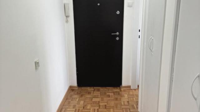 Stan, Trosoban, Izdavanje, 60m2, Dedinje, Savski venac, Stjepana Filipovića
