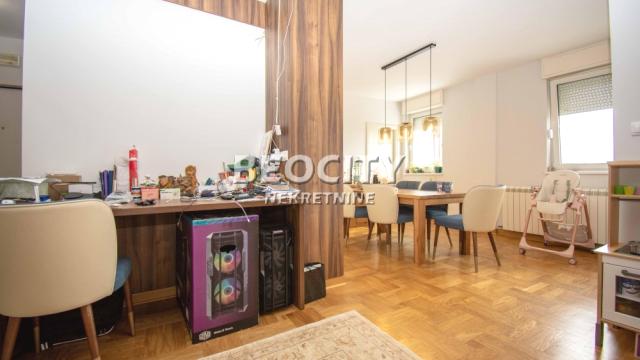 Stan, četvorosoban, Prodaja, 140m2, Ustanička, Voždovac, Ustanička