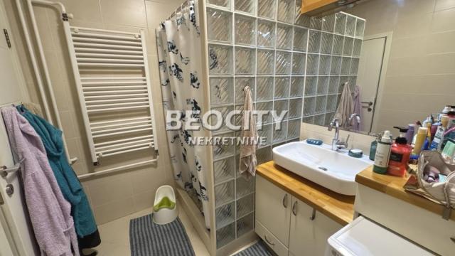 Stan, četvorosoban, Prodaja, 140m2, Ustanička, Voždovac, Ustanička
