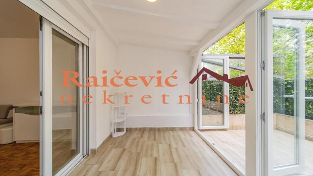Stan, Troiposoban, Prodaja, 84m2, Bežanijska kosa 1, Novi Beograd, Marka Celebonovica