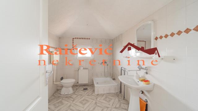Stan, četvorosoban, Izdavanje, 176m2, Autokomanda, Voždovac, Esad Pasina