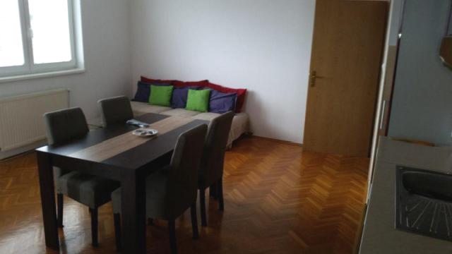 Stan, Trosoban, Izdavanje, 70m2, Centar, Gradska lokacija, Jagodina