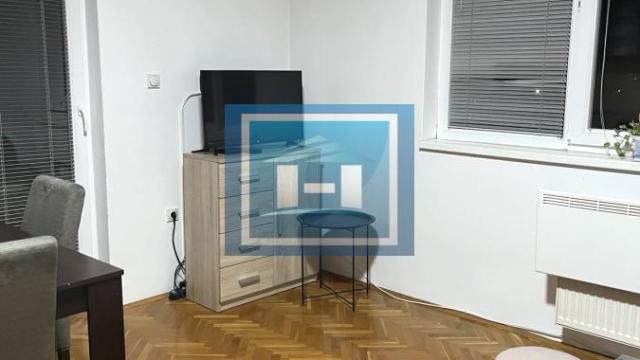 Stan, Trosoban, Izdavanje, 70m2, Centar, Gradska lokacija, Jagodina