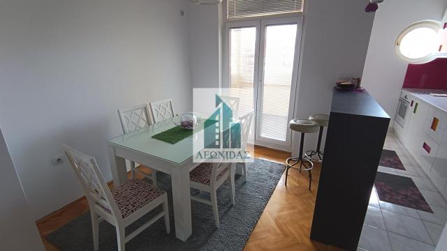 Stan, Dvosoban, Prodaja, 60m2, Knjaževačka, Pantelej, Niš