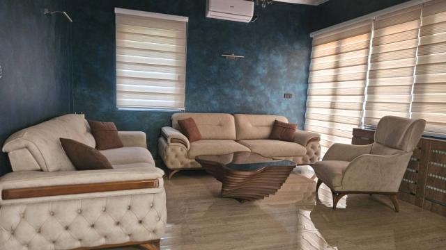 Kuća, Petosoban, Prodaja, 150m2, Izletnicka