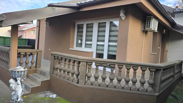 Kuća, Petosoban, Prodaja, 150m2, Izletnicka