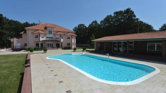 Kuća, Prodaja, 1400m2, Štipljanski put, Gradska lokacija, Jagodina