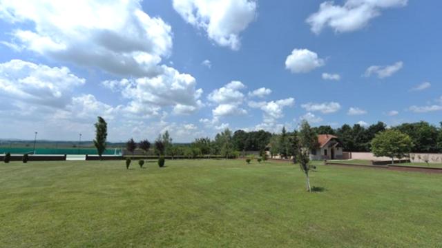 Kuća, Prodaja, 1400m2, Štipljanski put, Gradska lokacija, Jagodina