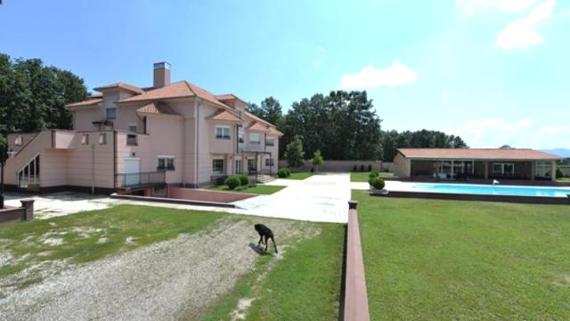 Kuća, Prodaja, 1400m2, Štipljanski put, Gradska lokacija, Jagodina